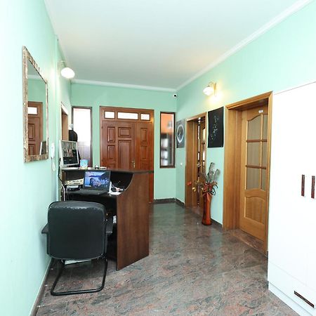 Hostel Osho Tirana Kültér fotó