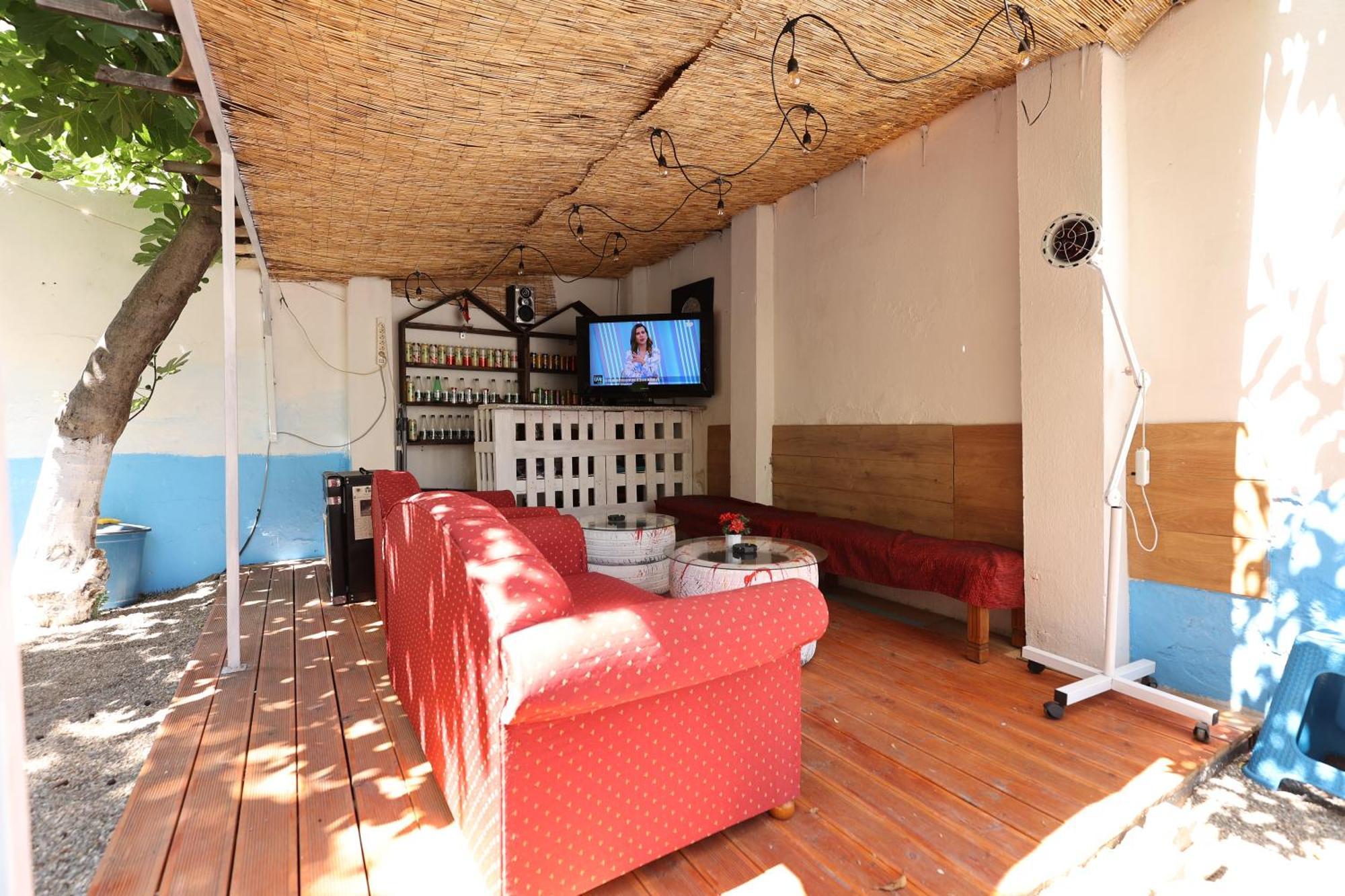 Hostel Osho Tirana Kültér fotó