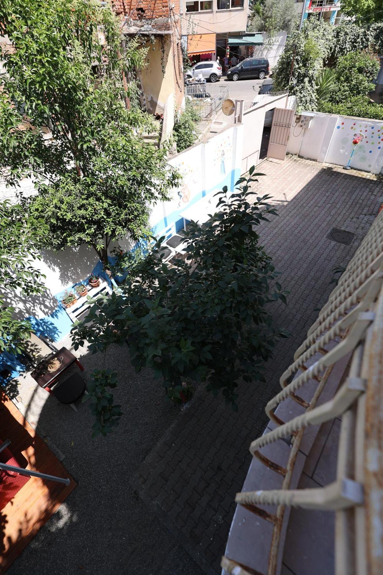 Hostel Osho Tirana Kültér fotó