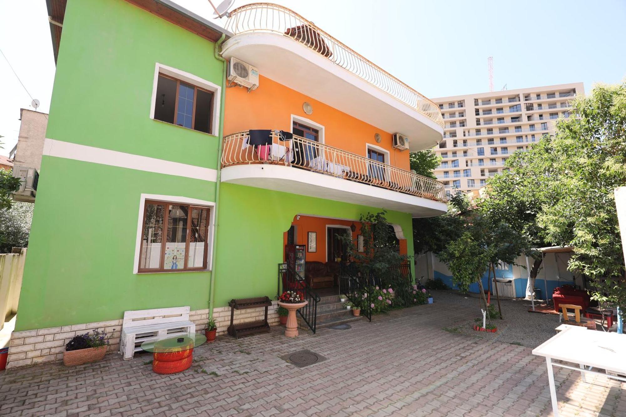 Hostel Osho Tirana Kültér fotó