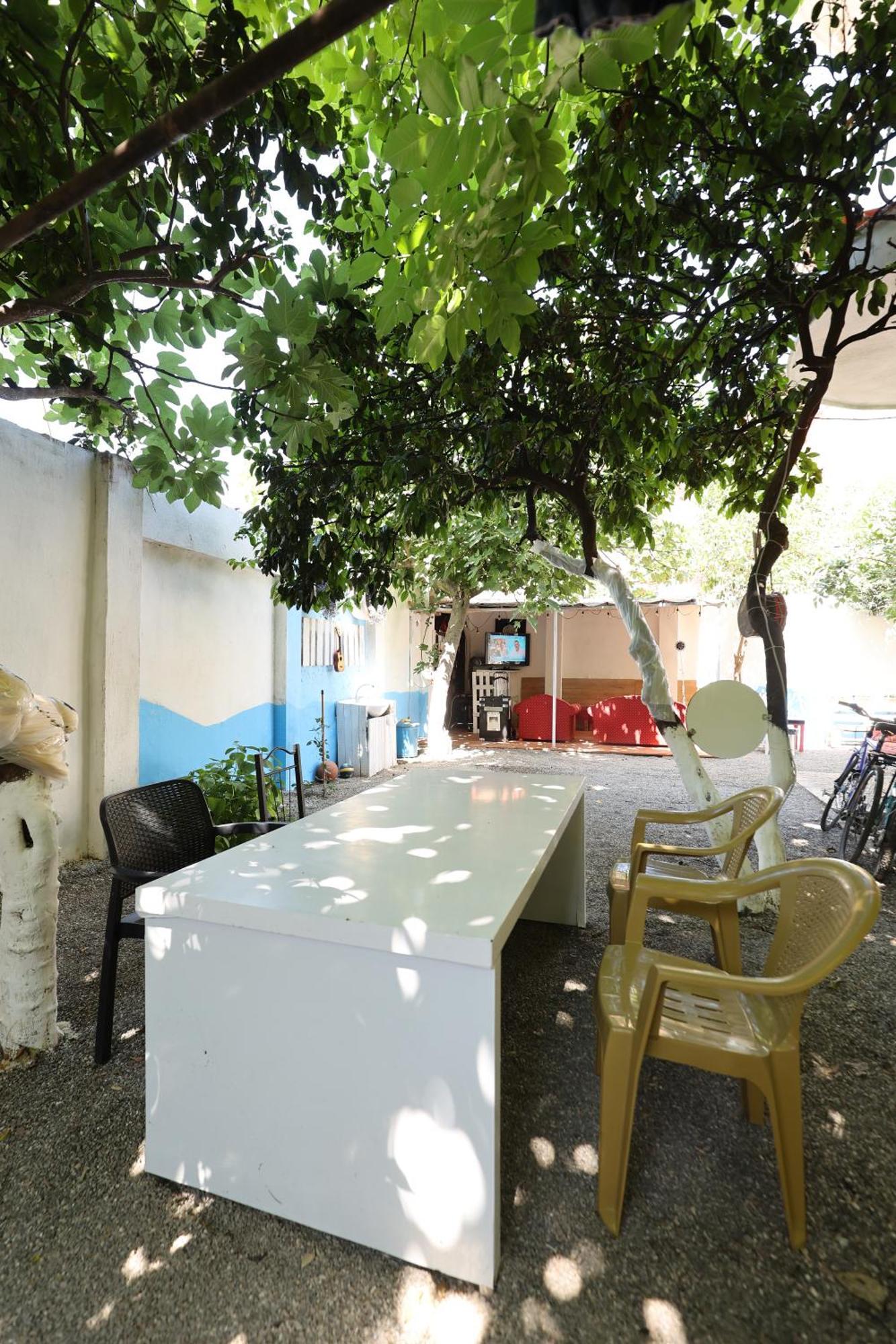 Hostel Osho Tirana Kültér fotó