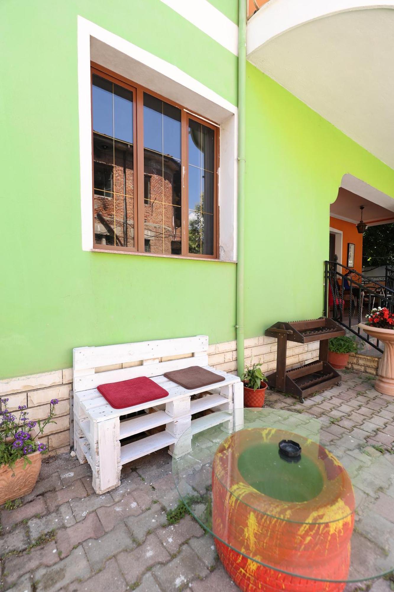Hostel Osho Tirana Kültér fotó