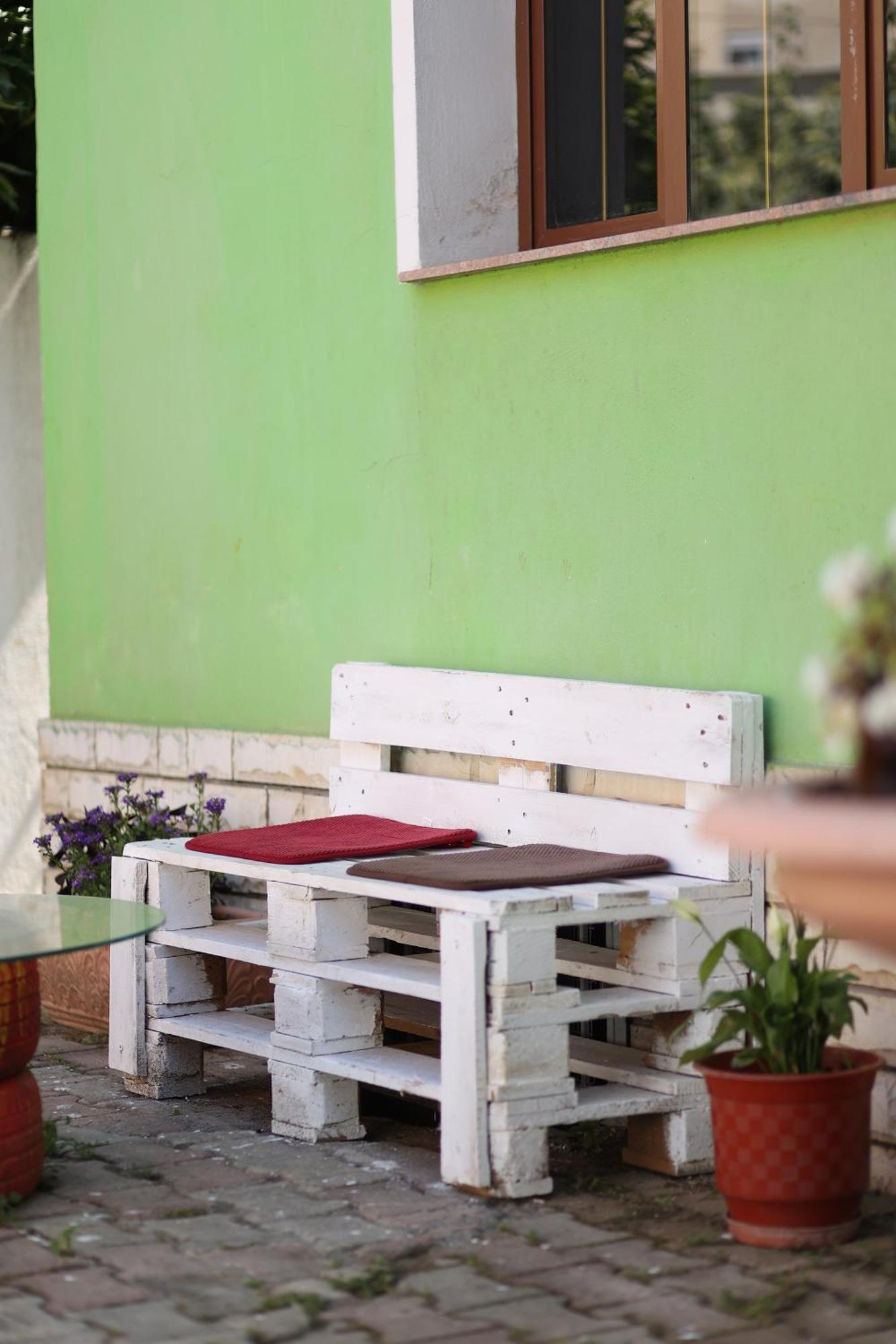 Hostel Osho Tirana Kültér fotó