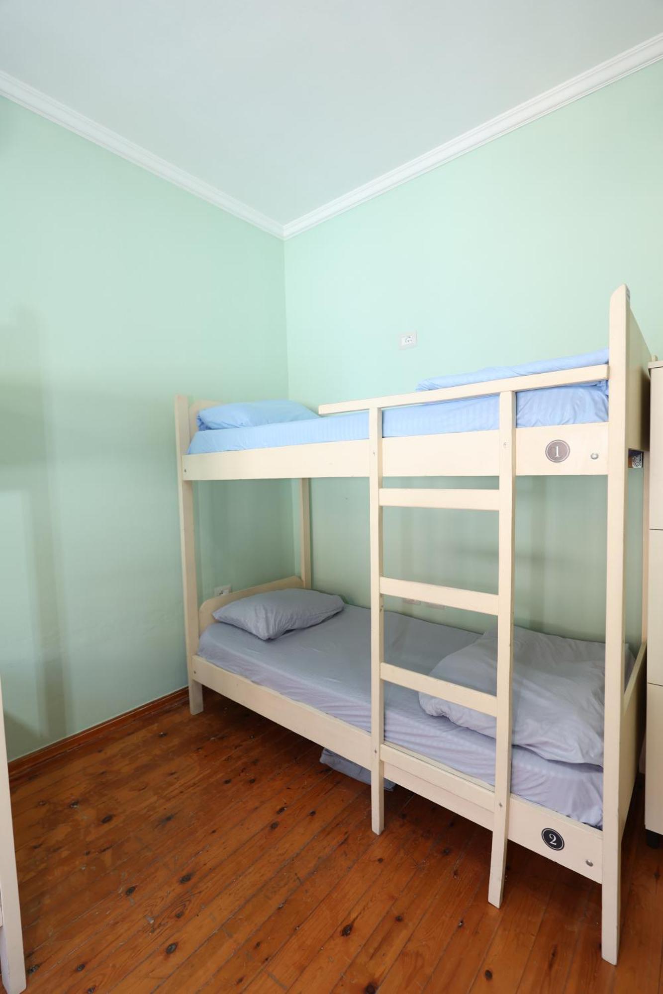 Hostel Osho Tirana Kültér fotó