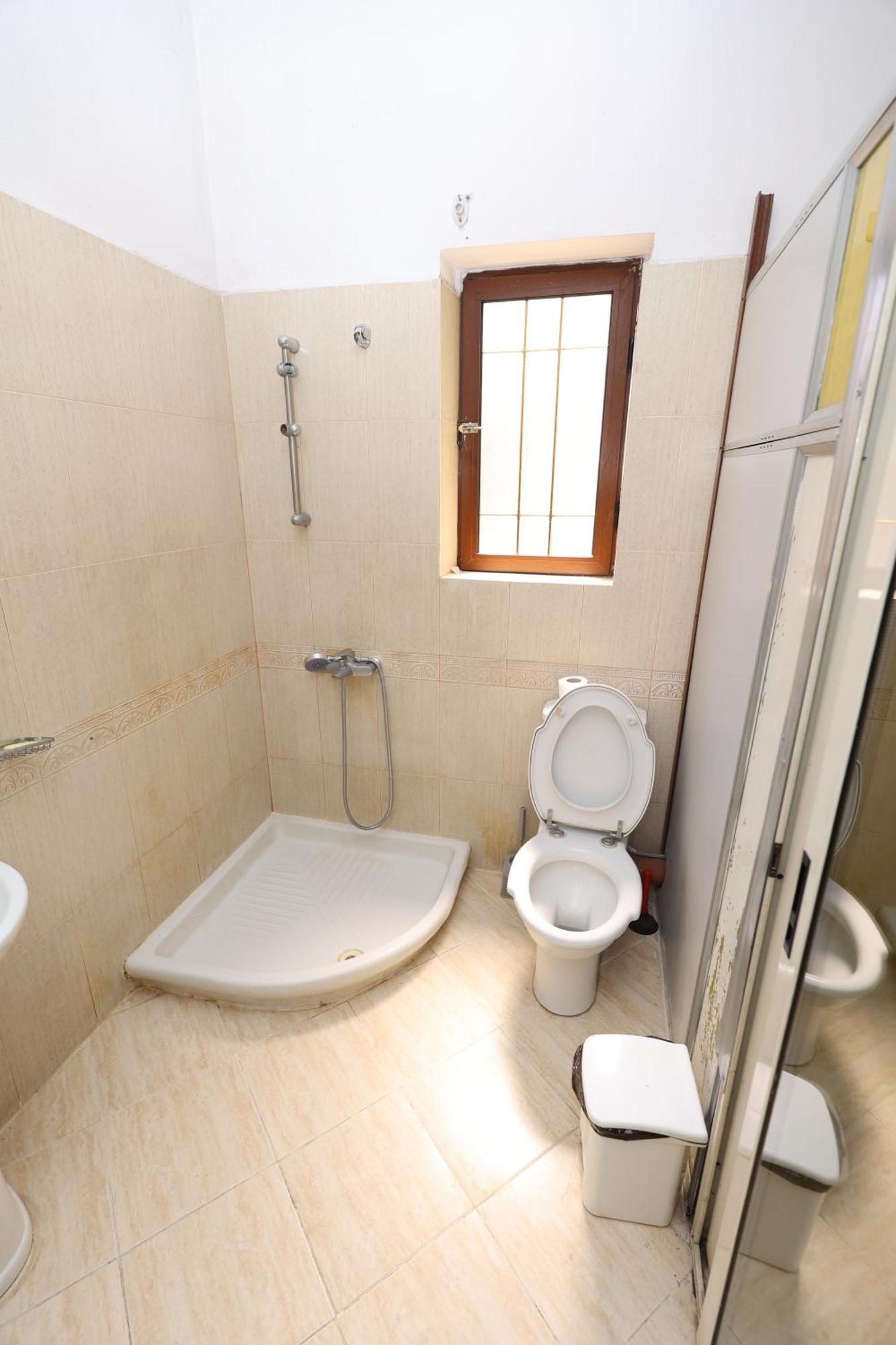 Hostel Osho Tirana Kültér fotó